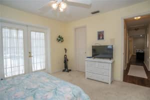 559 POWDER HORN ROW, LAKELAND, FL 33809 Sold 05/09/23