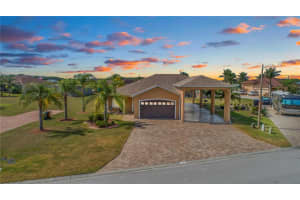 708 Teaberry Trail, Polk City, FL 33868, Sold 05/09/23