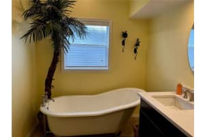 745 POWDER HORN ROW, LAKELAND, FL 33809 Sold 06/23/23