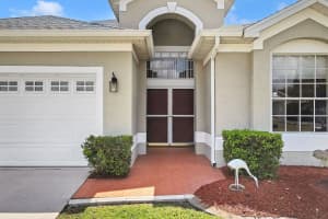 3192 Stonehurst Cir, Kissimmee, FL 34741, Sold 05/17/23