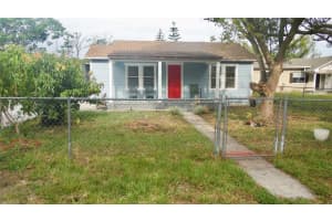 612 WALNUT STREET, AUBURNDALE, FL 33823 Sold 07/20/23