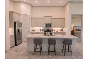 7922 LAKE JAMES BOULEVARD, LAKELAND, FL 33810 Sold 08/14/23