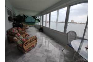 1898 SHORE DRIVE, SOUTH PASADENA, FL 33707 Sold 08/08/23