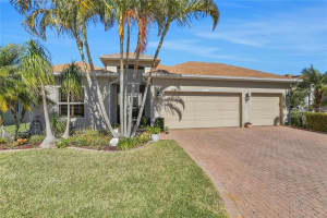 3627 PLYMOUTH DR, WINTER HAVEN, FL 33884 Sold 08/24/23