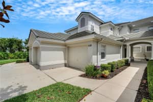510 GRASSLANDS VILLAGE CIRCLE, LAKELAND, FL 33803 Sold 06/16/23