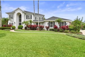 218 MCLEAN PT, WINTER HAVEN, FL 33884 Sold 07/06/23