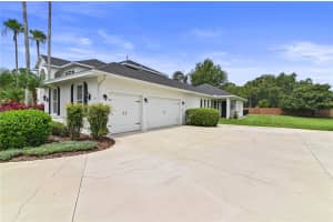 218 MCLEAN PT, WINTER HAVEN, FL 33884 Sold 07/06/23