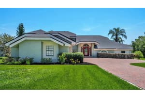 261 SANTA ROSA DRIVE, WINTER HAVEN, FL 33884 Sold 11/17/23