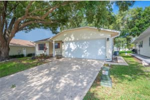 1946 LONG BOAT DRIVE, LAKELAND, FL 33810 Sold 09/14/23