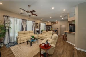 284 MAGNETA LOOP, AUBURNDALE, FL 33823 Sold 12/07/23