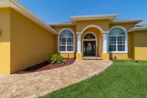 5647 VINTAGE VIEW BLVD BOULEVARD, LAKELAND, FL 33812 Sold 08/28/23