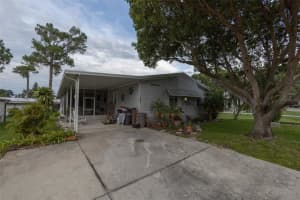6328 GROVE POINTE DRIVE, WINTER HAVEN, FL 33884 Sold 09/18/23