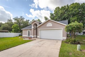 6201 VINTAGE DRIVE, LAKELAND, FL 33809 Sold 09/12/23