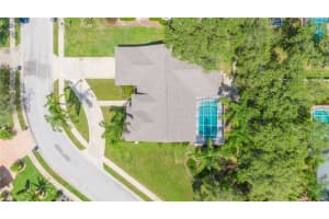 8058 DARLINGTON CIR, LAKELAND, FL 33809 Sold 12/20/23