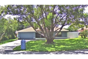 926 HILLGROVE LANE, AUBURNDALE, FL 33823 Sold 08/28/23