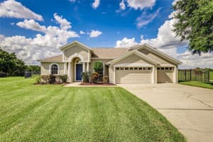 1886 SHERWOOD LAKES BOULEVARD, LAKELAND, FL 33809 Sold 08/22/23