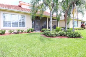 1752 LAUREL GLEN PLACE, LAKELAND, FL 33803 Sold 04/17/24