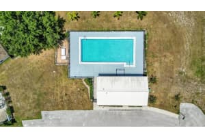 3264 WHISPERING TRAILS AVENUE, WINTER HAVEN, FL 33884 Sold 02/04/24