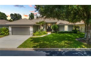 132 HARBOR WAY, AUBURNDALE, FL 33823 Sold 10/19/23