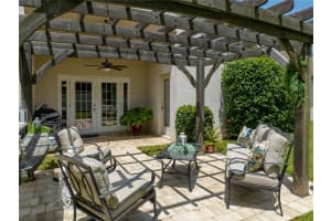 7190 CEDARCREST BOULEVARD, LAKELAND, FL 33810 Sold 10/13/23