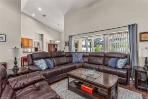 333 BURFORD CIRCLE, DAVENPORT, FL 33896 Sold 10/31/23