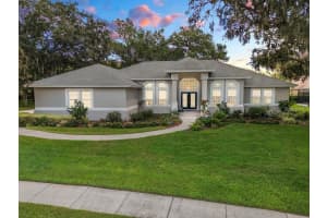 6866 CRESCENT OAKS CIRCLE, LAKELAND, FL 33813 Sold 04/12/24