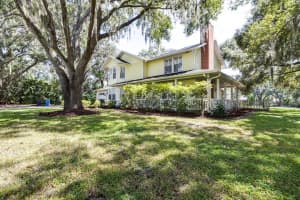 2519 PEMBERTON CREEK DRIVE, SEFFNER, FL 33584 Sold 11/29/23