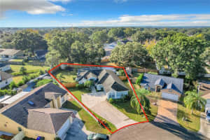 379 ARBOR WAY, LAKELAND, FL 33809 Sold 01/03/24