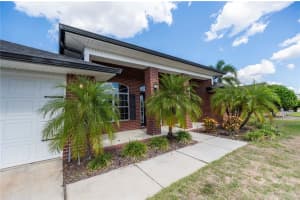 1593 DOVES VIEW CIRCLE, AUBURNDALE, FL 33823 Sold 02/09/24