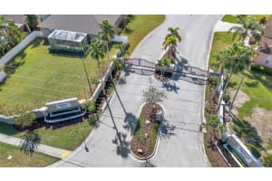 2774 HIGHLANDS CREEK DRIVE, LAKELAND, FL 33813 Sold 12/19/23