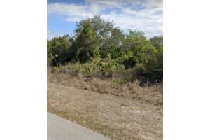 2509 33RD STREET, LEHIGH ACRES, FL 33976 - MLS#MFRL4940737