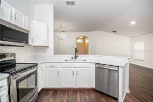 7286 CEDARCREST BOULEVARD, LAKELAND, FL 33810 Sold 01/05/24