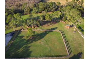 611 LAKE NED ROAD, WINTER HAVEN, FL 33884 Sold 10/29/24