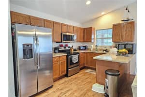 205 AVENUE E SE, WINTER HAVEN, FL 33880 Sold 11/01/24