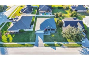 119 BENTLEY OAKS BOULEVARD, AUBURNDALE, FL 33823 Sold 02/21/24