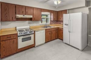 5517 LA SERENA AVENUE, LAKELAND, FL 33809 Sold 04/17/24