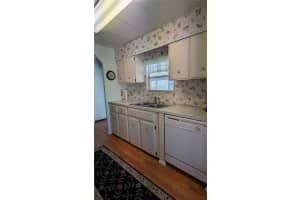 1610 REYNOLDS ROAD, LAKELAND, FL 33801 Sold 09/27/24