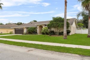 1542 BANBURY LOOP, LAKELAND, FL 33809 Sold 04/29/24