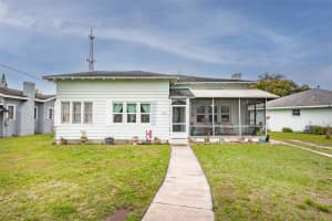 2450 AVENUE D SW, WINTER HAVEN, FL 33880 Sold 03/04/25
