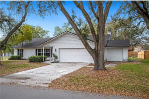 2001 KIRKLAND LAKE DRIVE, AUBURNDALE, FL 33823 Sold 04/30/24