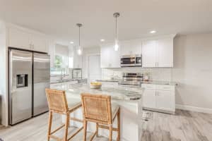 1308 GLENFORD LANE, LAKELAND, FL 33813 Sold 09/11/24