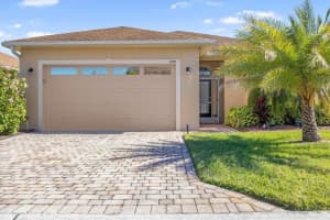 2535 SALZBURG LOOP, WINTER HAVEN, FL 33884 Sold 06/27/24