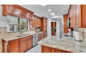 2227 HARBOR TOWN LANE, LAKELAND, FL 33810 Sold 03/29/24