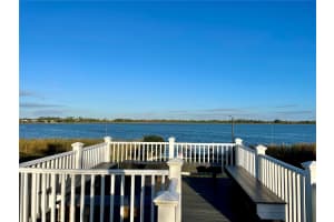 398 WINTER RIDGE BOULEVARD, WINTER HAVEN, FL 33881 Sold 03/07/24