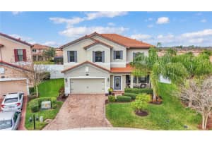 3920 VISTA TRACE WAY, LAKELAND, FL 33810 Sold 04/19/24