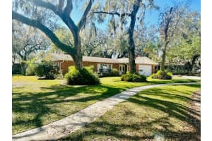 204 BIRCH LANE, LAKELAND, FL 33813 Sold 04/25/24