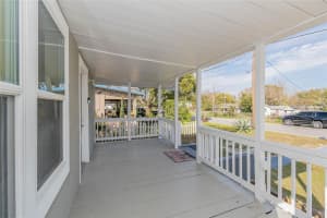 608 OAK STREET, AUBURNDALE, FL 33823 Sold 04/15/24