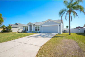 7843 DELMONT LOOP, LAKELAND, FL 33810 Sold 05/17/24