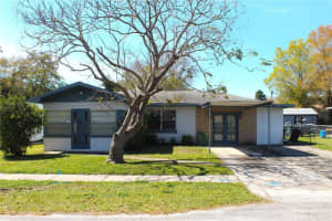 1607 31ST STREET, WINTER HAVEN, FL 33881 Sold 01/03/25