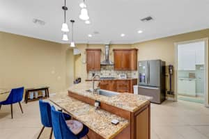 2643 WYNDSOR OAKS WAY, WINTER HAVEN, FL 33884 Sold 05/31/24